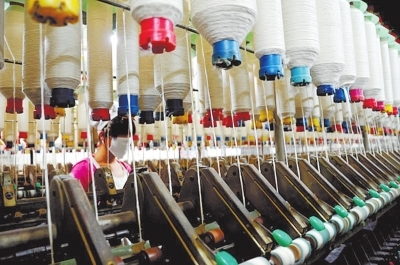 光影中的色彩革命——走進現代印染加工廠